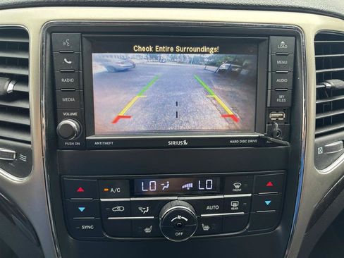 Used 2013 Jeep Grand Cherokee Laredo image 15