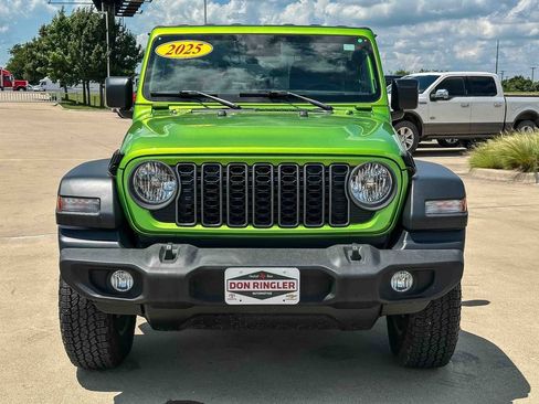 Used 2025 Jeep Wrangler Unlimited Sport AWD/4WD image 8