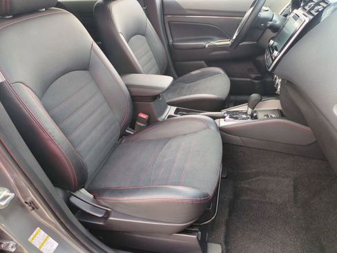 Used 2025 Mitsubishi Outlander Sport SE AWD/4WD image 24