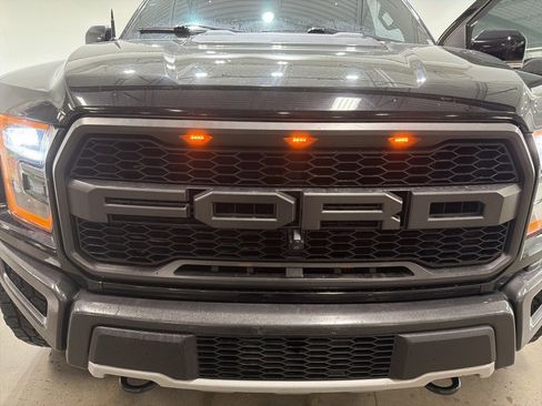 Used 2018 Ford F150 Raptor w/ Equipment Group 802A Luxury image 28