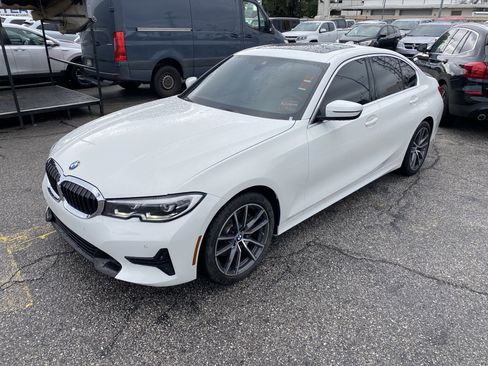 Used 2019 BMW 330i Sedan w/ Convenience Package image 2