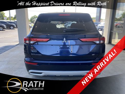 Used 2024 Mitsubishi Outlander SE AWD/4WD image 8
