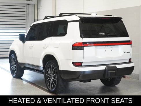 Used 2025 Lexus GX 550 w/ Accessory Package (2T) AWD/4WD image 4