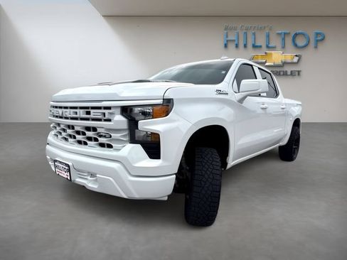 Used 2025 Chevrolet Silverado 1500 Custom Trail Boss AWD/4WD image 12
