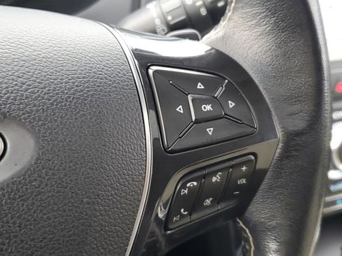 Used 2019 Ford Explorer Platinum image 14