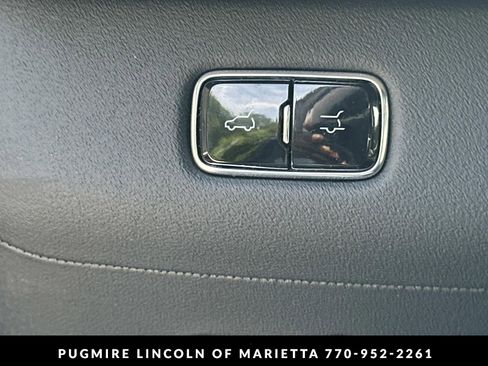 New 2026 Lincoln Navigator Reserve AWD/4WD image 36