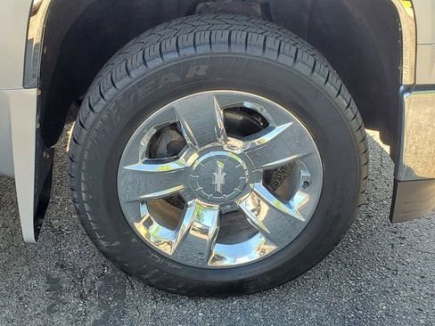 Used 2015 Chevrolet Silverado 1500 LTZ w/ LTZ Plus Package AWD/4WD image 6