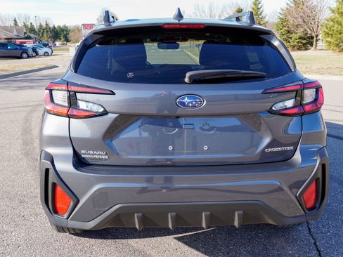 Used 2024 Subaru Crosstrek 2.0i Premium image 5