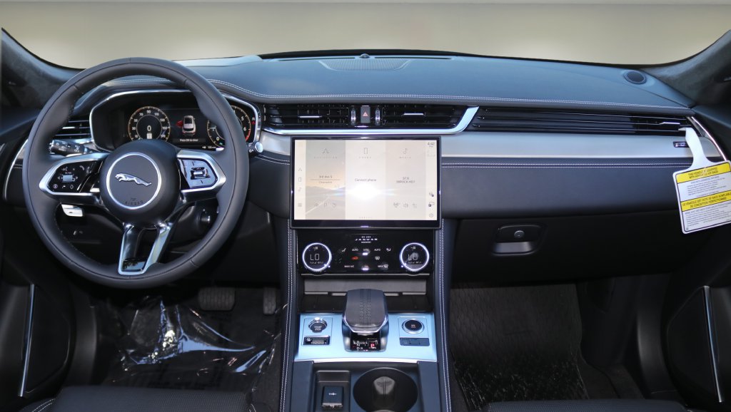 New 2026 Jaguar F-PACE R-Dynamic S AWD/4WD image 13