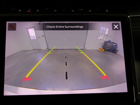 Used 2023 Jeep Grand Cherokee Limited image 42