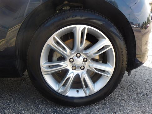 Used 2023 Land Rover Range Rover Velar S image 9