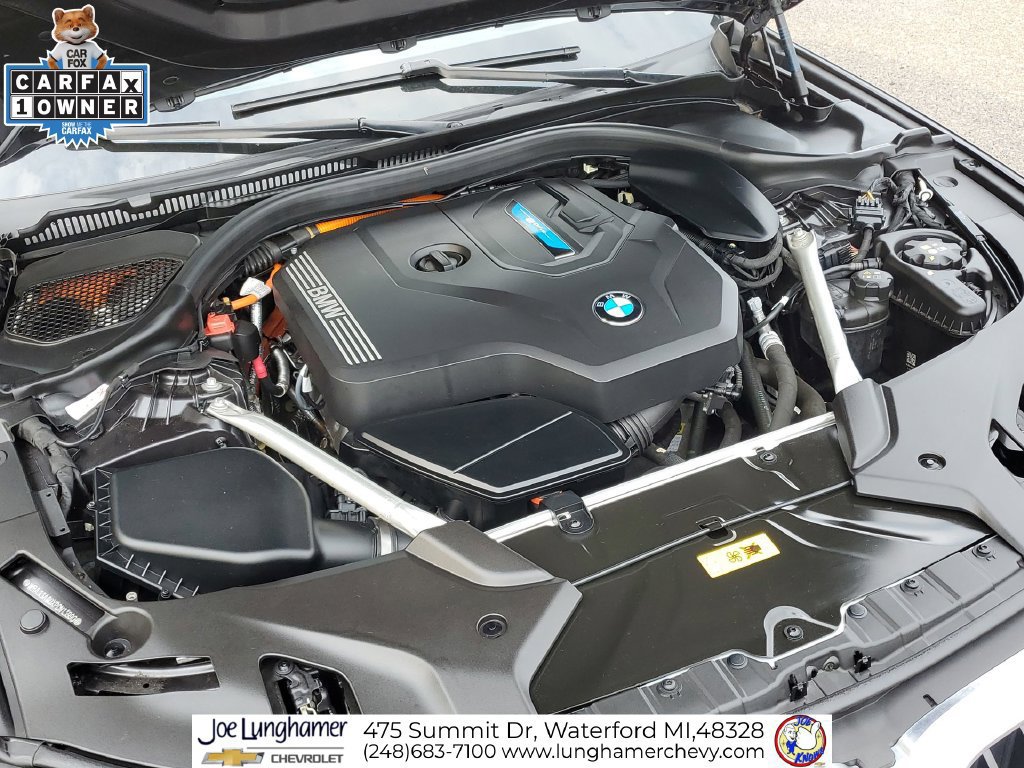 Used 2023 BMW 530e xDrive w/ Premium Package AWD/4WD image 32
