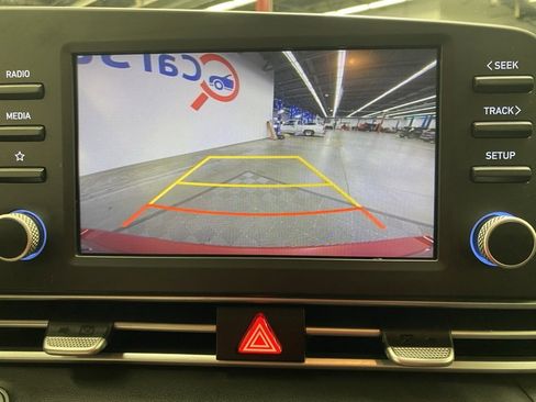 Used 2023 Hyundai Elantra SEL image 39