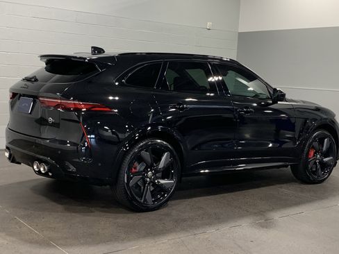 New 2026 Jaguar F-PACE SVR 575 Edition image 2