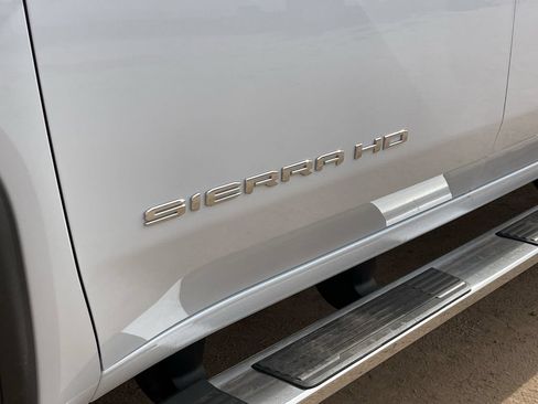 New 2026 GMC Sierra 2500 SLT AWD/4WD image 32