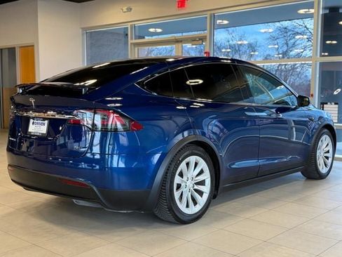 Used 2017 Tesla Model X 75D image 13