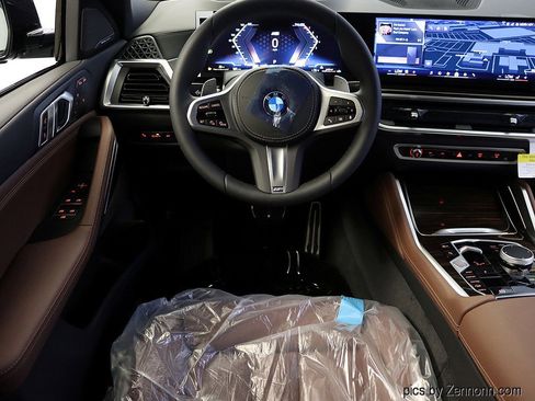Used 2026 BMW X6 xDrive40i w/ Climate Comfort Package AWD/4WD image 5