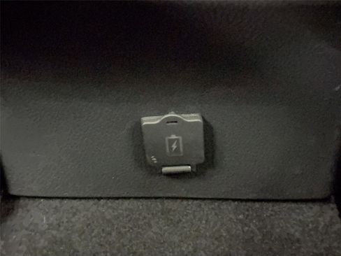 Used 2023 Toyota Camry LE w/ Convenience Package image 34