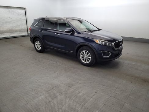 Used 2016 Kia Sorento AWD w/ LX Convenience Package image 11
