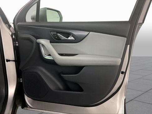 Used 2020 Chevrolet Blazer LT FWD image 21