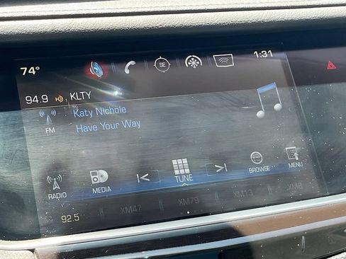 Used 2018 Cadillac XT5 Premium Luxury FWD image 15