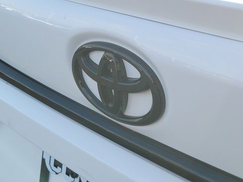 Certified 2025 Toyota Corolla SE image 7