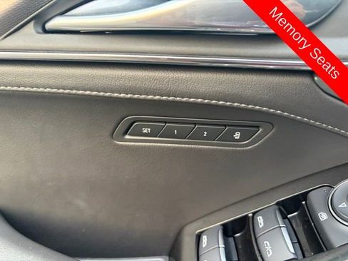 Used 2025 Cadillac CT5 Premium Luxury RWD image 32