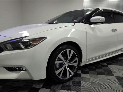 Used 2017 Nissan Maxima 3.5 SV image 3
