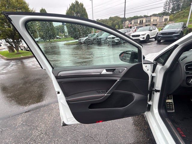 Used 2021 Volkswagen GTI SE FWD image 12