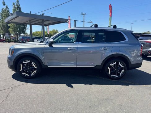 Used 2025 Kia Telluride S AWD/4WD image 9