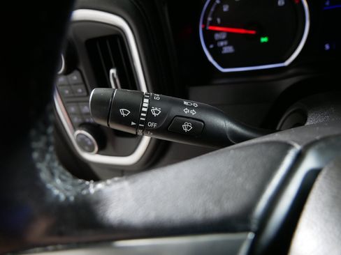Used 2020 Chevrolet Silverado 1500 RST AWD/4WD image 31