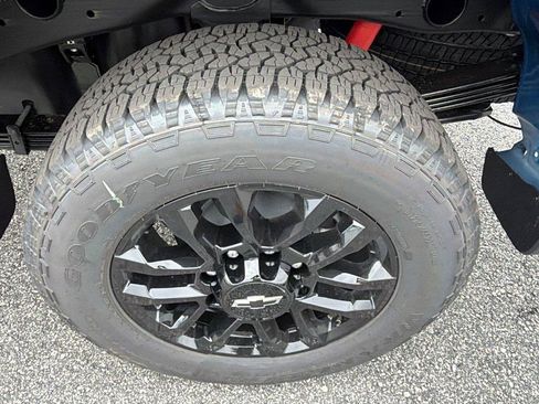 New 2026 Chevrolet Silverado 2500 Custom w/ Custom Value Package AWD/4WD image 12