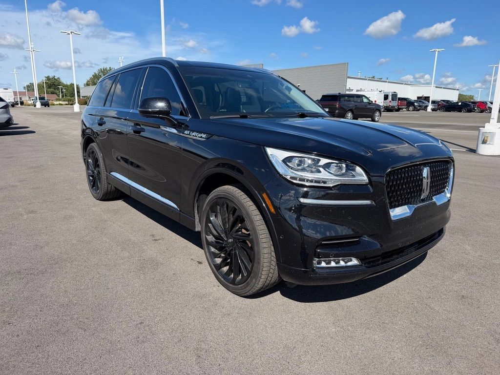 Used 2021 Lincoln Aviator Reserve w/ Equipment Group 208A AWD/4WD image 4