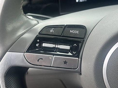 Used 2025 Hyundai Elantra SEL FWD image 24