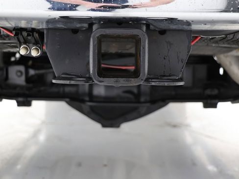 Used 2018 RAM 2500 Tradesman w/ Chrome Appearance Group image 14