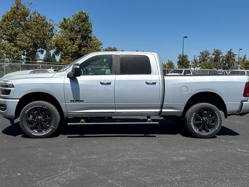 New 2026 RAM 2500 Laramie AWD/4WD image 6