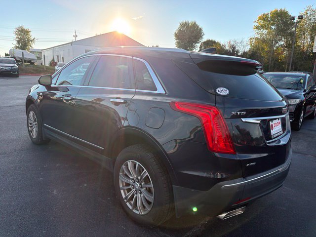 Used 2017 Cadillac XT5 Luxury w/ Driver Awareness Package AWD/4WD image 6