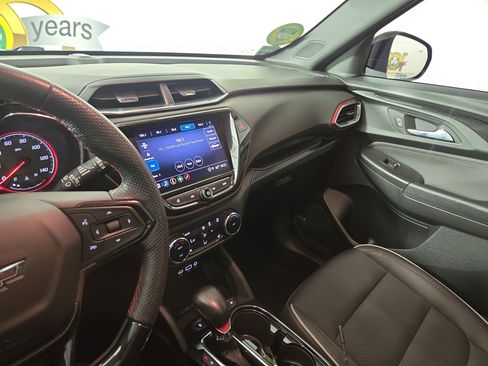 Certified 2022 Chevrolet TrailBlazer RS w/ Sun and Liftgate Package image 23