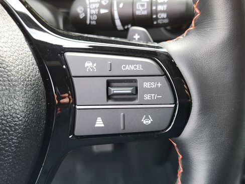 Certified 2025 Honda Pilot TrailSport image 26