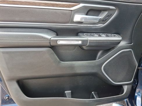Used 2020 RAM 1500 Laramie AWD/4WD image 12