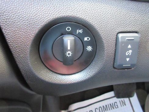 Used 2019 Ford Fiesta SE FWD image 40