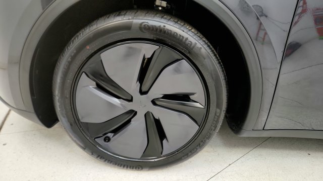 Used 2026 Tesla Model Y 2WD image 83