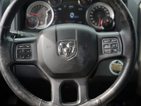 Used 2017 RAM 1500 Big Horn AWD/4WD image 22