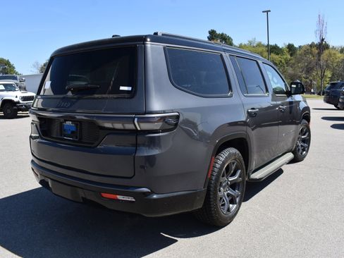 New 2026 Jeep Grand Wagoneer 4WD image 9