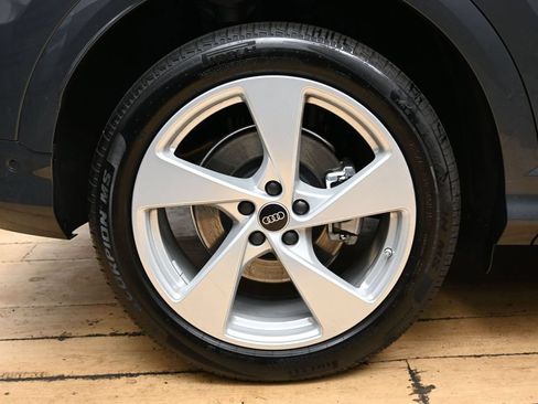 Used 2025 Audi Q5 Prestige AWD/4WD image 12
