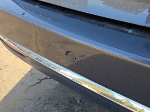 Certified 2021 Chrysler Pacifica Limited image 36