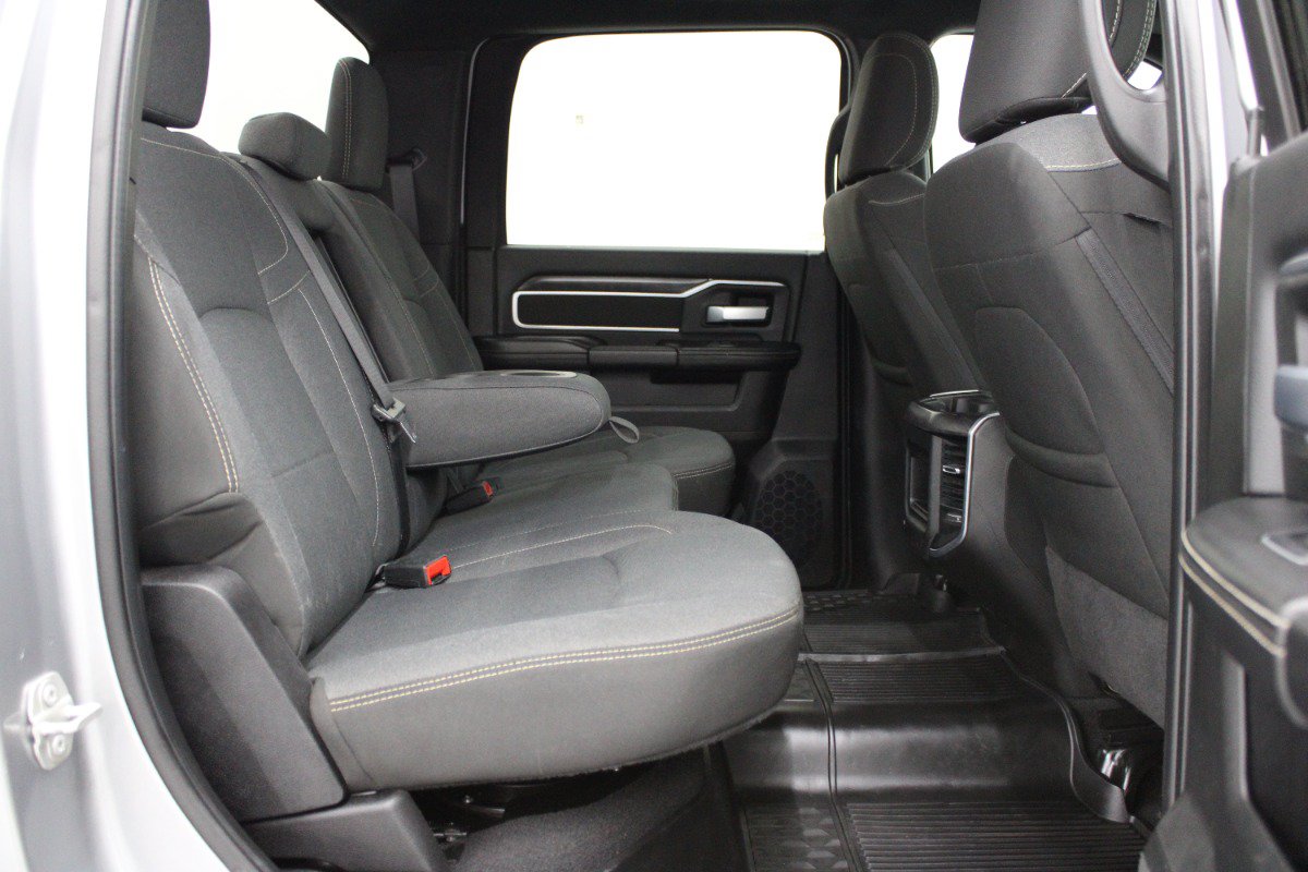Used 2024 RAM 2500 Big Horn w/ Night Edition AWD/4WD image 11