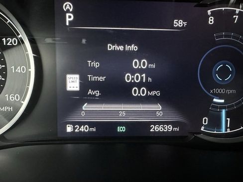 Used 2025 Genesis GV70 2.5T image 16