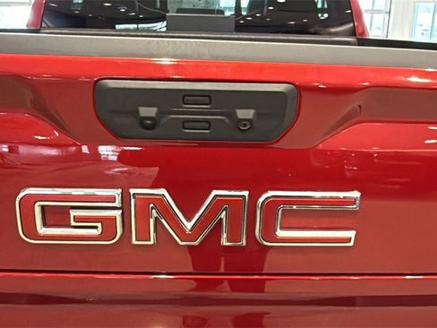 Used 2025 GMC Sierra 1500 AT4 w/ AT4 Premium Package image 9