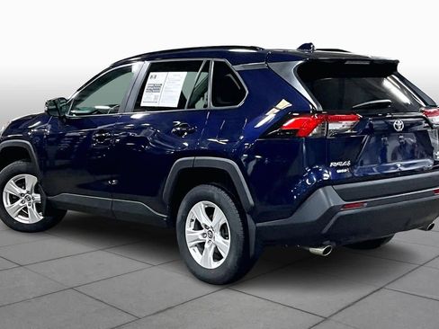 Used 2020 Toyota RAV4 XLE w/ Convenience Package image 12